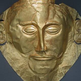 the "Mask of Agamemnon", Mycenae, c. 1550 BC · photo DieBuche, CC BY-SA